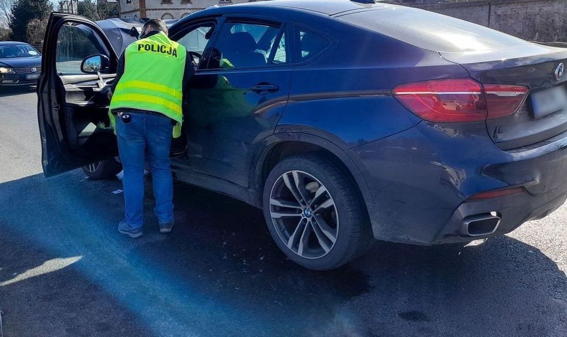 Bmw jechał wężykiem. Stan upojenia kierowcy był wręcz niewiarygodny