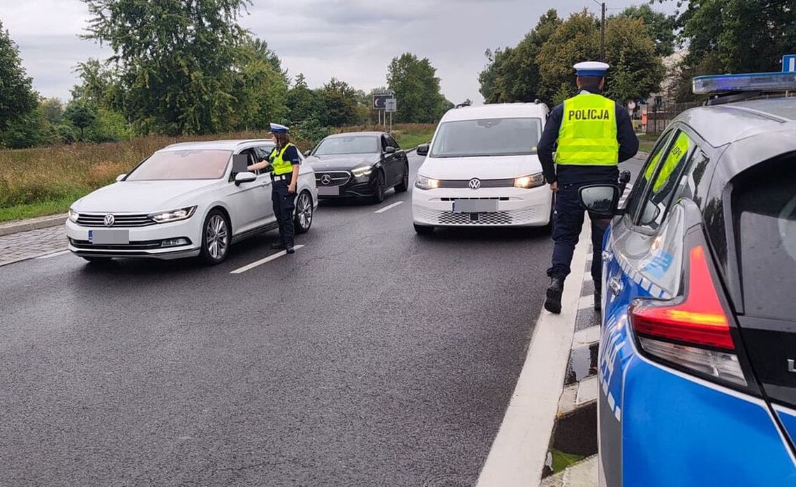 Drobna usterka i groźne konsekwencje. Policjanci ze Szczecina zatrzymali odurzonych mężczyzn Drobna usterka i groźne konsekwencje. Policjanci ze Szczecina zatrzymali odurzonych mężczyzn