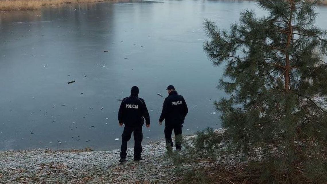 Dzieciaki wchodziły na zamarzniętą Odrę. O krok od tragedii