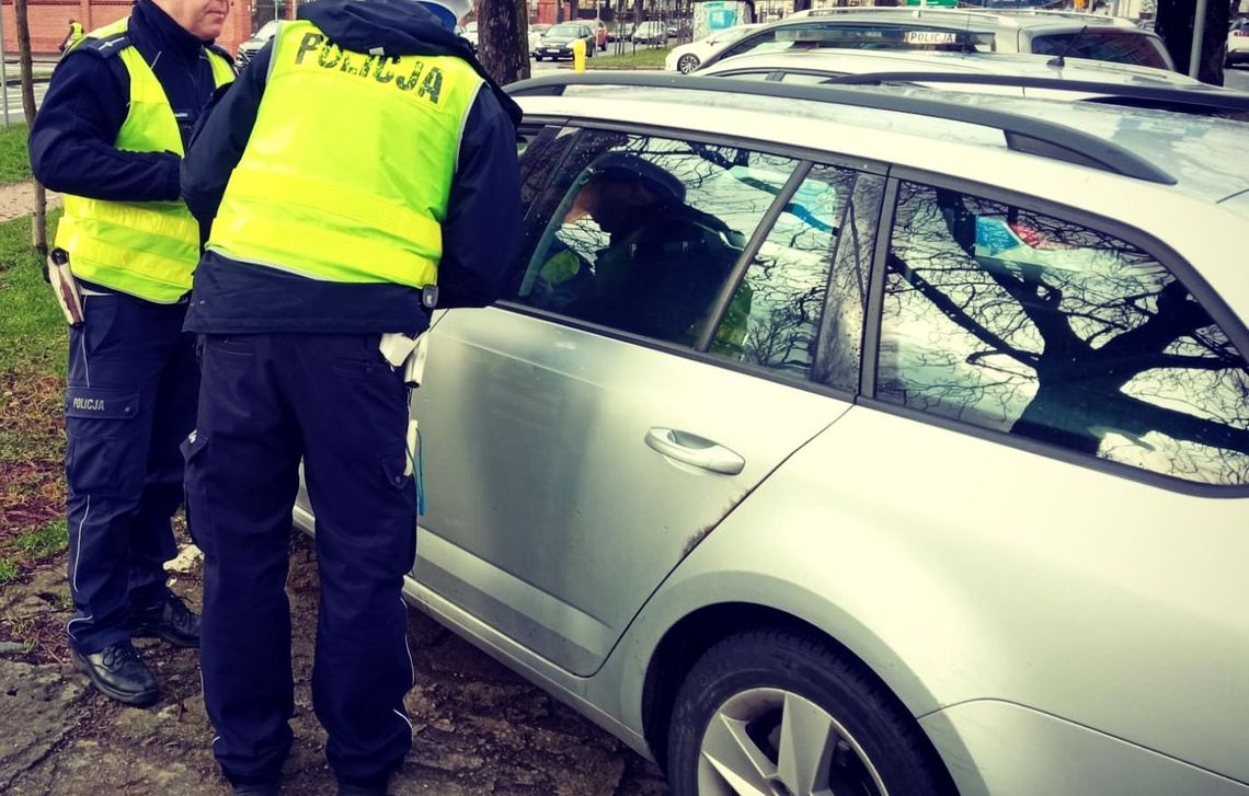 Dziecko odebrano pijanemu ojcu za kółkiem