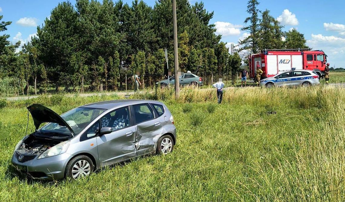 Ignorowanie znaku STOP. Kolejny wypadek i potężne mandaty Ignorowanie znaku STOP. Kolejny wypadek i potężne mandaty