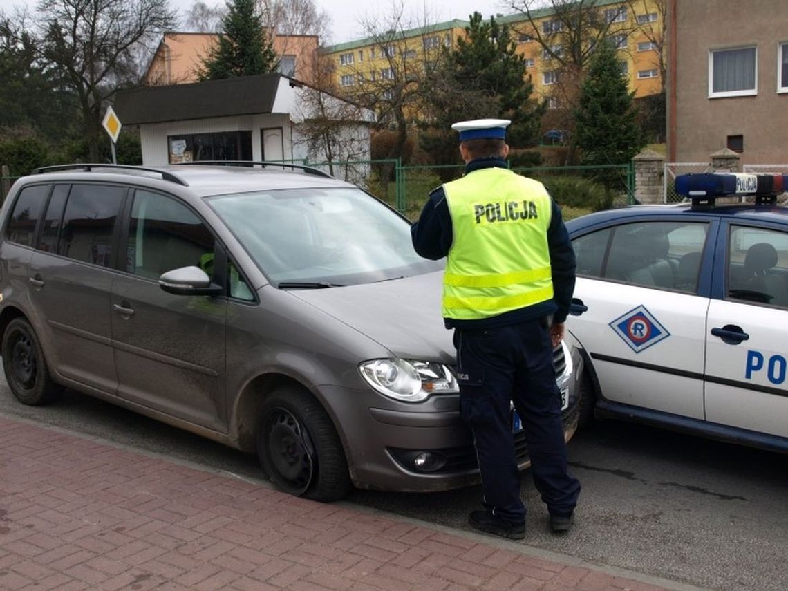 Jechał ulicą pod prąd. Wiadomo dlaczego chciał zgubić policję