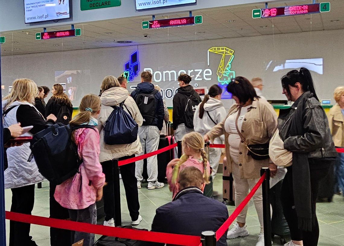 Kierunek słońce. Szczecin-Goleniów oficjalnie otworzył sezon wakacyjny 2026