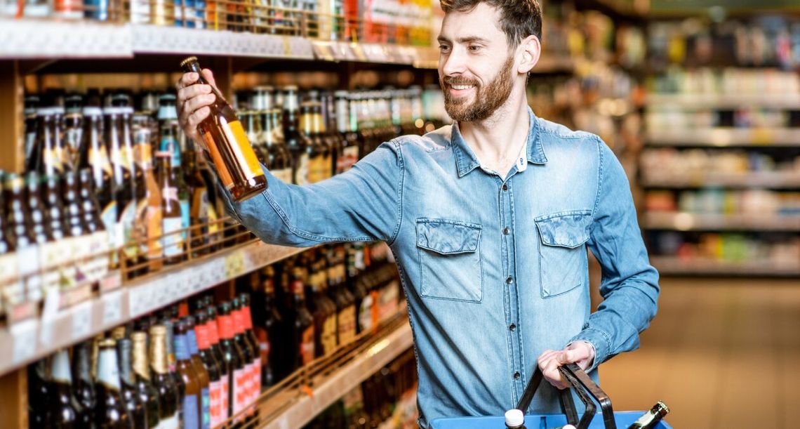 Czy kupisz alkohol po 22? Rząd szykuje bat na nocne sklepy w całej Polsce Czy kupisz alkohol po 22? Rząd szykuje bat na nocne sklepy w całej Polsce
