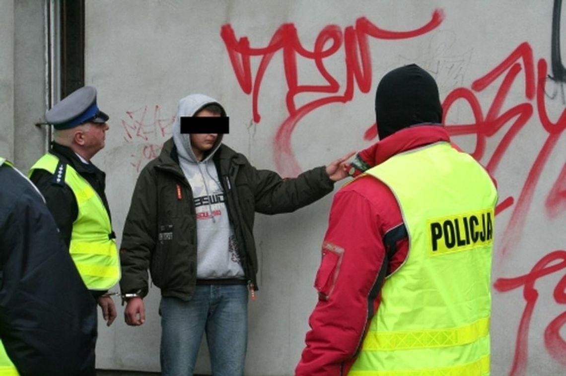 Malował na wiadukcie graffiti. Wpadł na gorącym uczynku