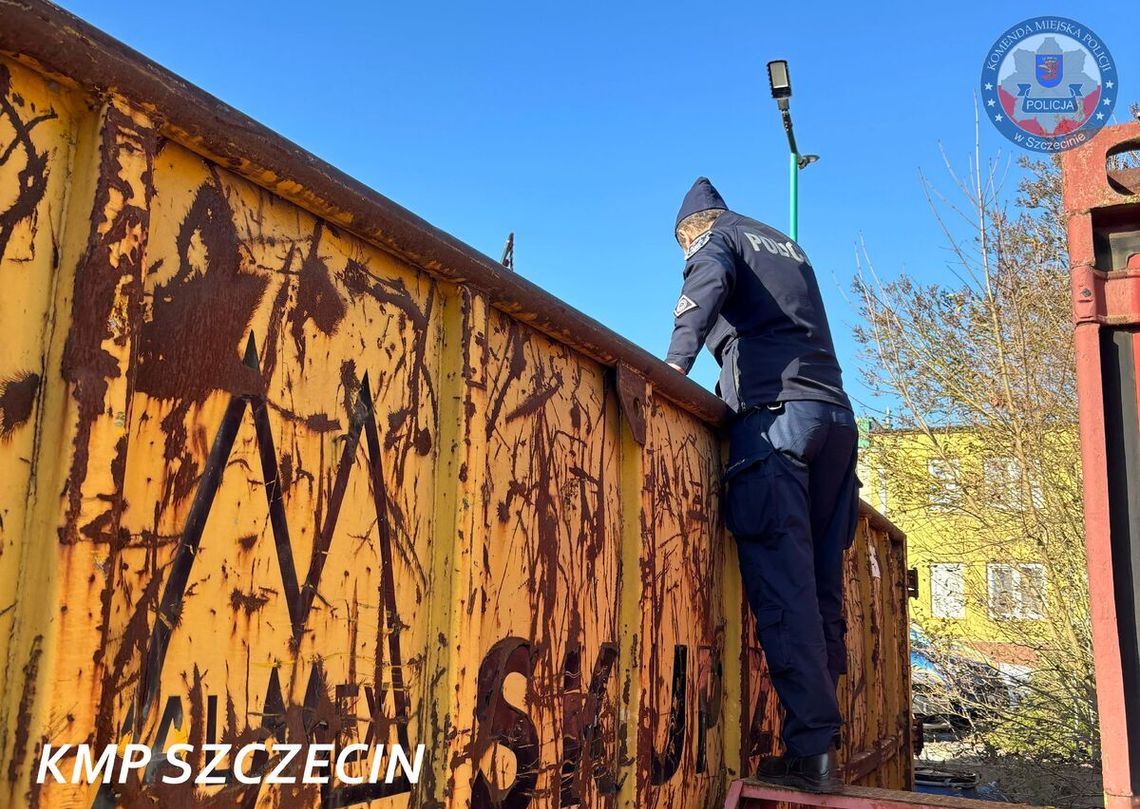 Naloty na skupy złomu. Policja tropi złodziei infrastruktury i sprawdza ewidencję odpadów Naloty na skupy złomu. Policja tropi złodziei infrastruktury i sprawdza ewidencję odpadów