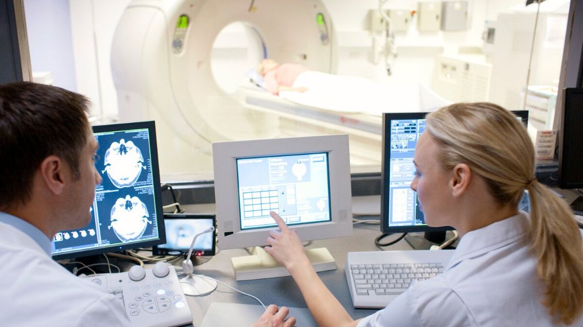 Koniec nielimitowanej diagnostyki w Polsce. NFZ tnie wydatki na rezonans i tomografię Koniec nielimitowanej diagnostyki w Polsce. NFZ tnie wydatki na rezonans i tomografię