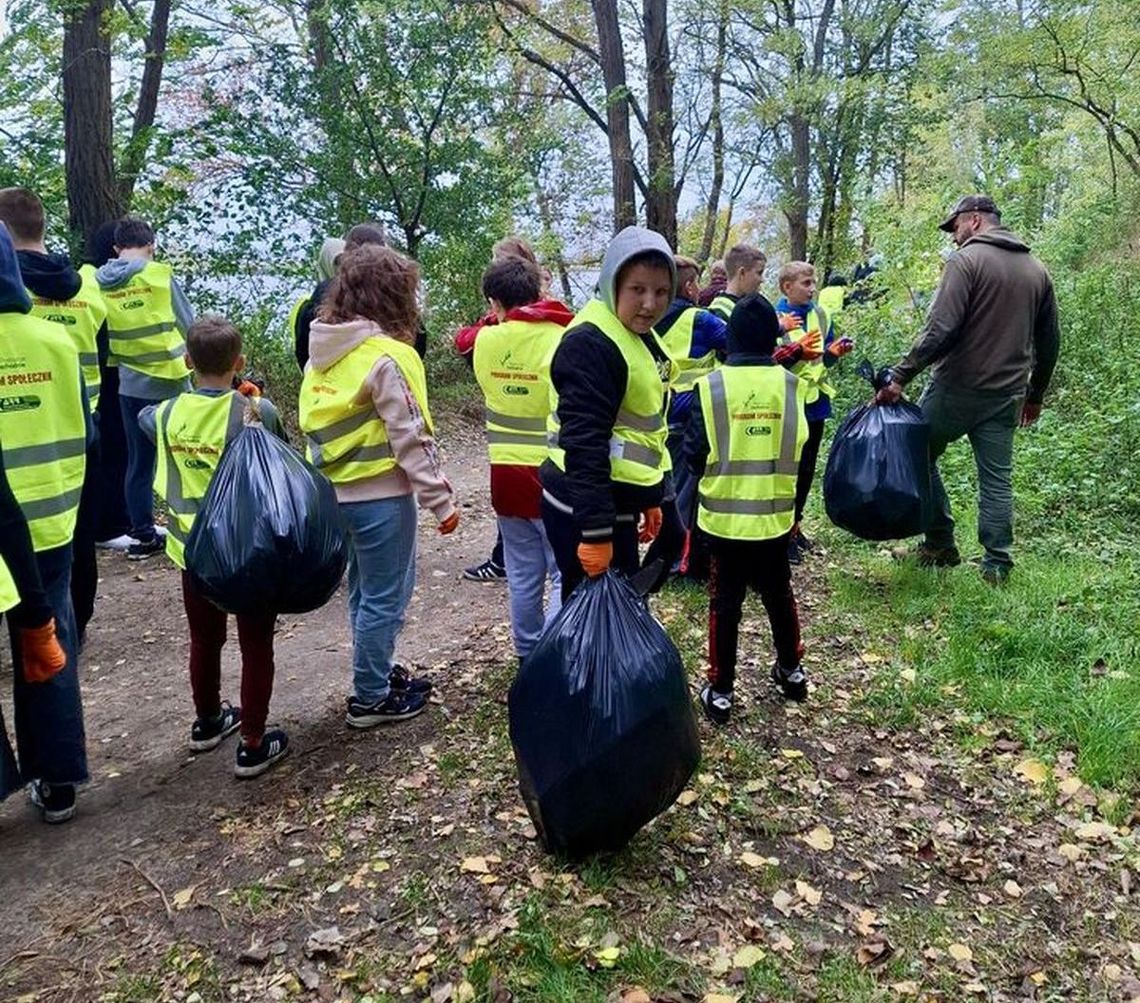 Stowarzyszenie przeprowadza akcje sprzątania Odry. Kolejne zadanie wykonane [FOTO]