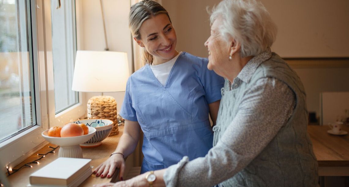 Nowy program dla seniorów wszedł w życie. Sprawdź, kto korzysta Nowy program dla seniorów wszedł w życie. Sprawdź, kto korzysta