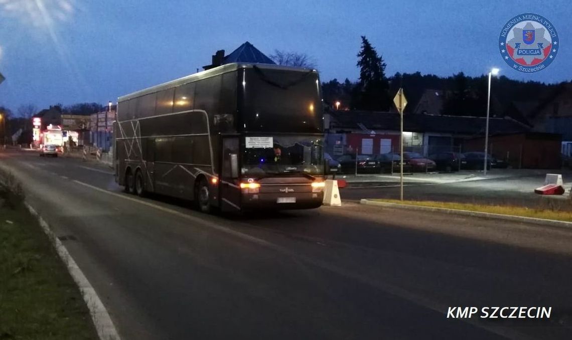 "Pijany autobus" na ulicach Szczecina. Liczył, że wytrzeźwieje w trasie