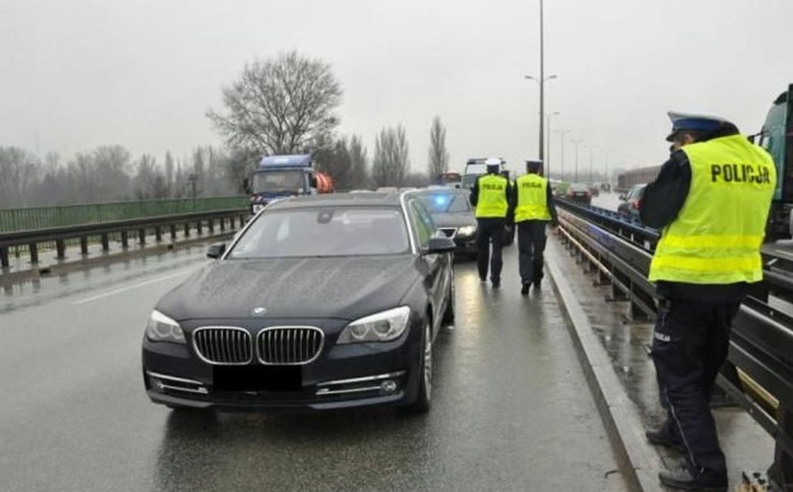 Pijany w BMW miał dziwne źrenice z 2 powodów