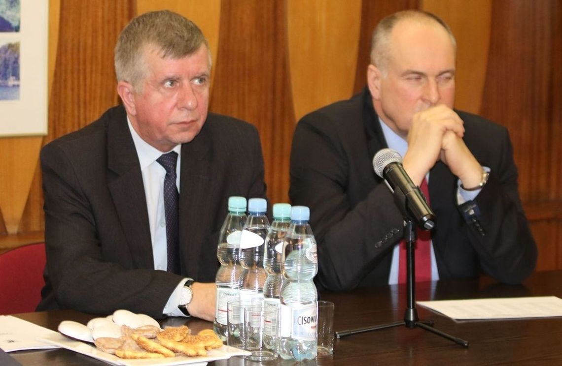 Za Zbigniewa Boguckiego Michał Jach.