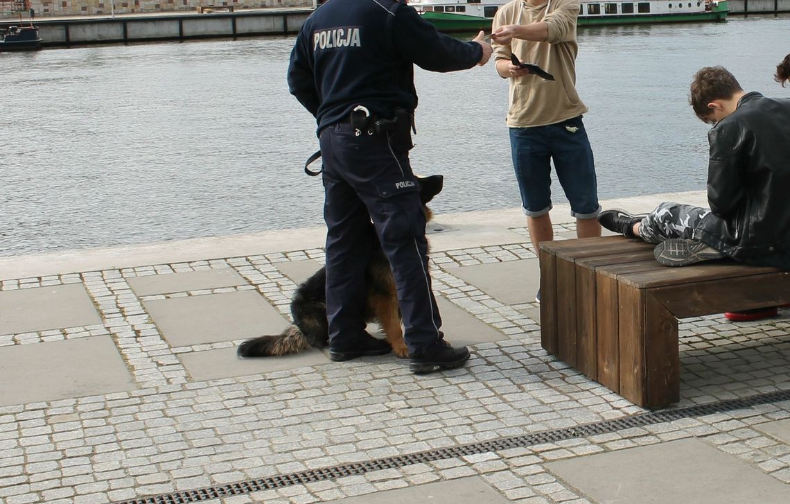 Poszukiwany łowił ryby. Wyłowiła go policja prosto do aresztu