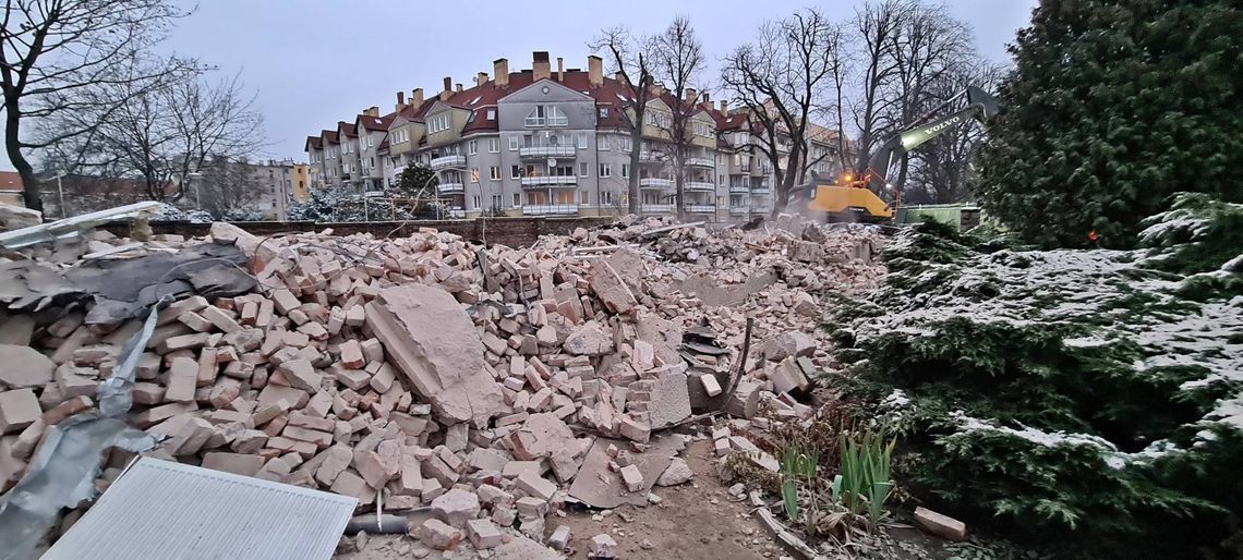 Przy ulicy Grzymińskiej trwa budowa nowego budynku szkolnego