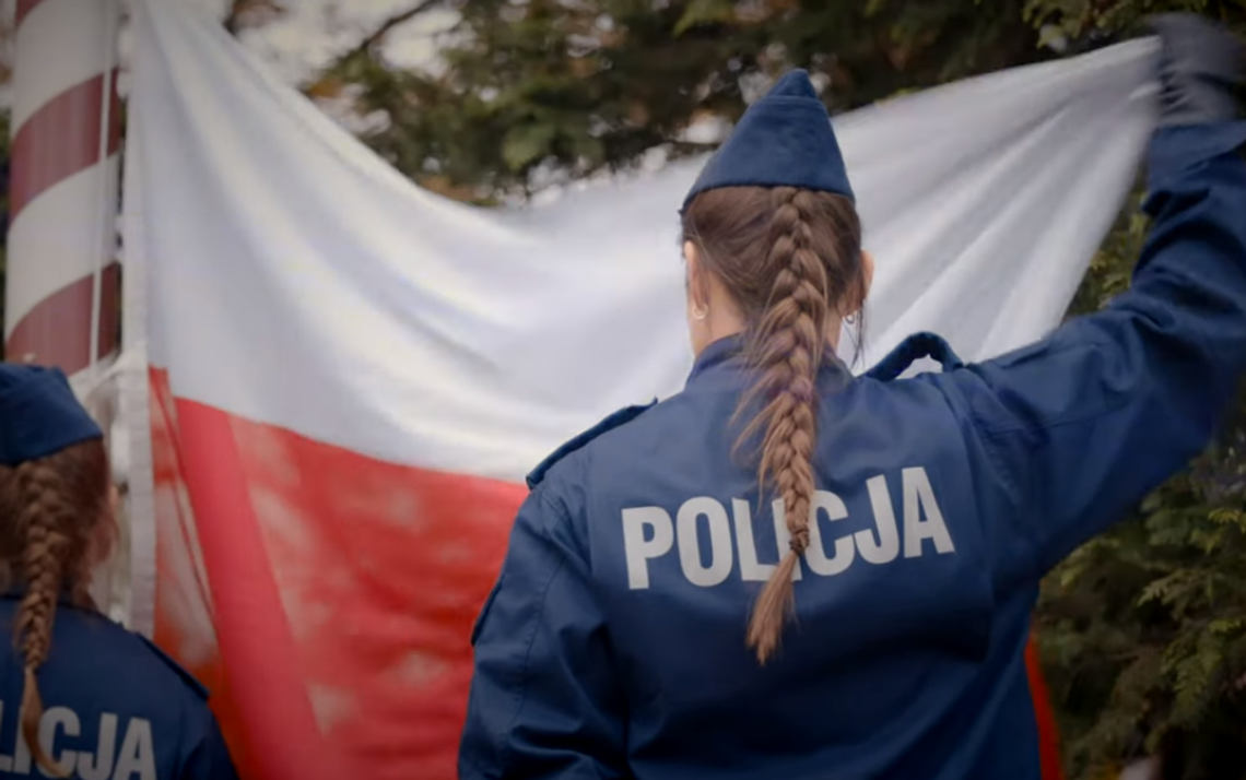 Właśnie tak rekrutują do Policji. Zobacz film