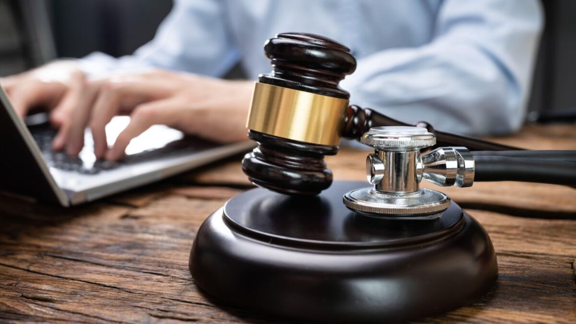 Ojciec pozwał swoje dziecko o alimenty. To za mało, żeby je dostać