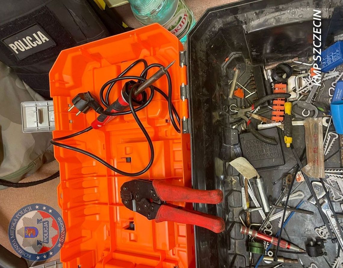 Seryjny włamywacz wpadł w ręce policji. Rola partnerki Seryjny włamywacz wpadł w ręce policji. Rola partnerki