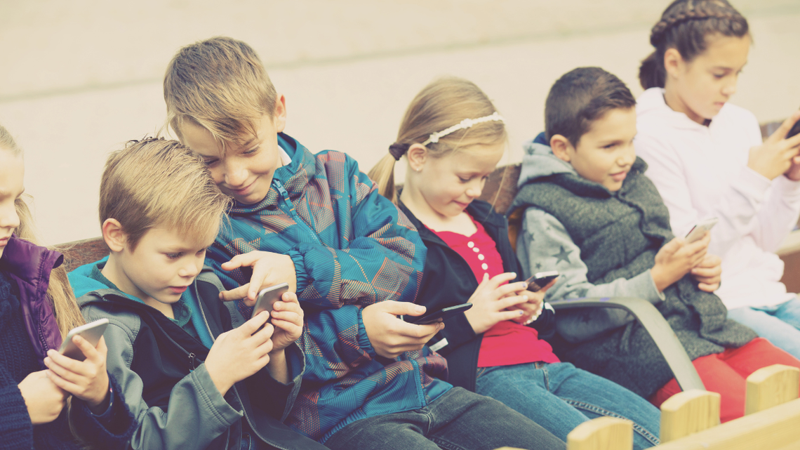 Social media dozwolone będą od lat 16. Cyberprzemoc w stosunku do dzieci Social media dozwolone będą od lat 16. Cyberprzemoc w stosunku do dzieci