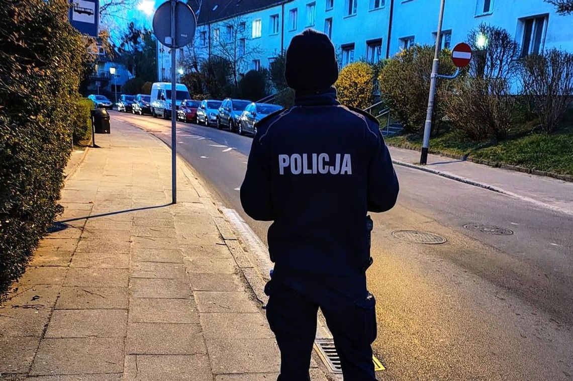 Szantażował, że opublikuje nagie zdjęcia. Żądał pieniędzy