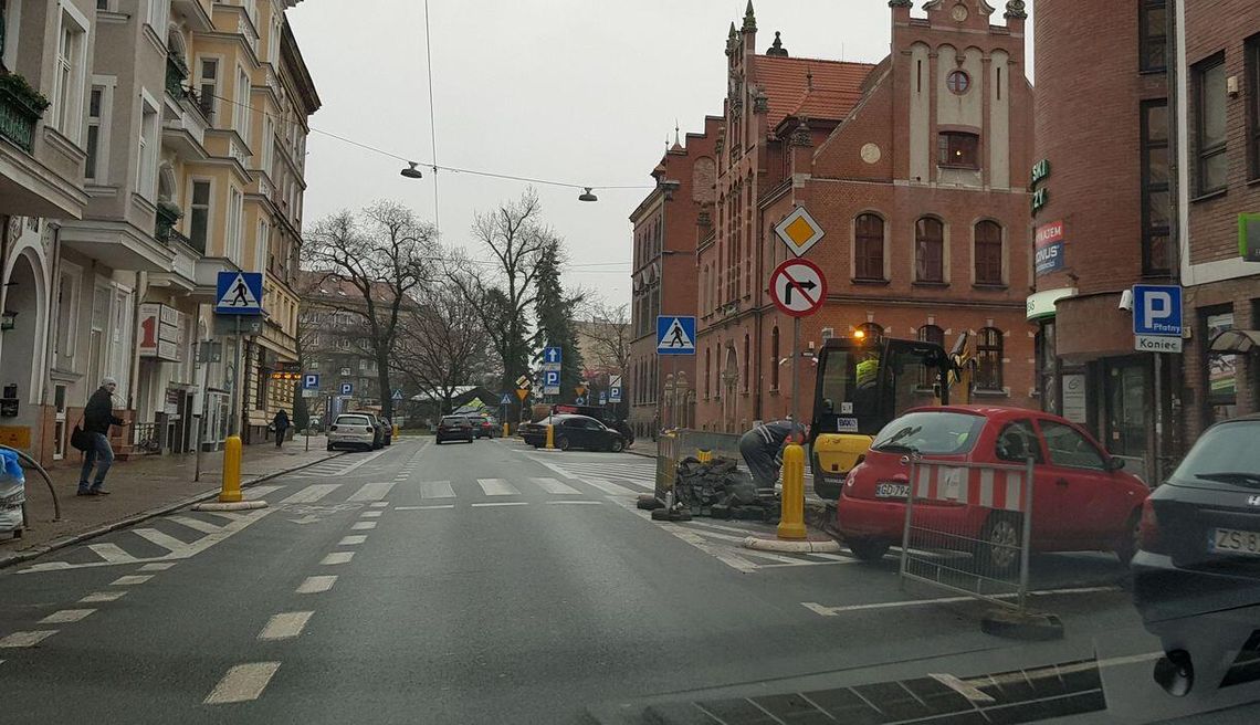 Szczecin pod szklanym pancerzem: Miasto sparaliżowane przez gołoledź