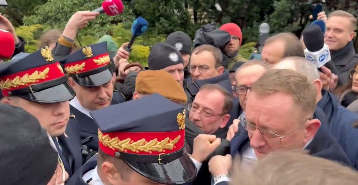 PiS szturmowało na Sejm. Kamiński i Wąsik poza budynkiem