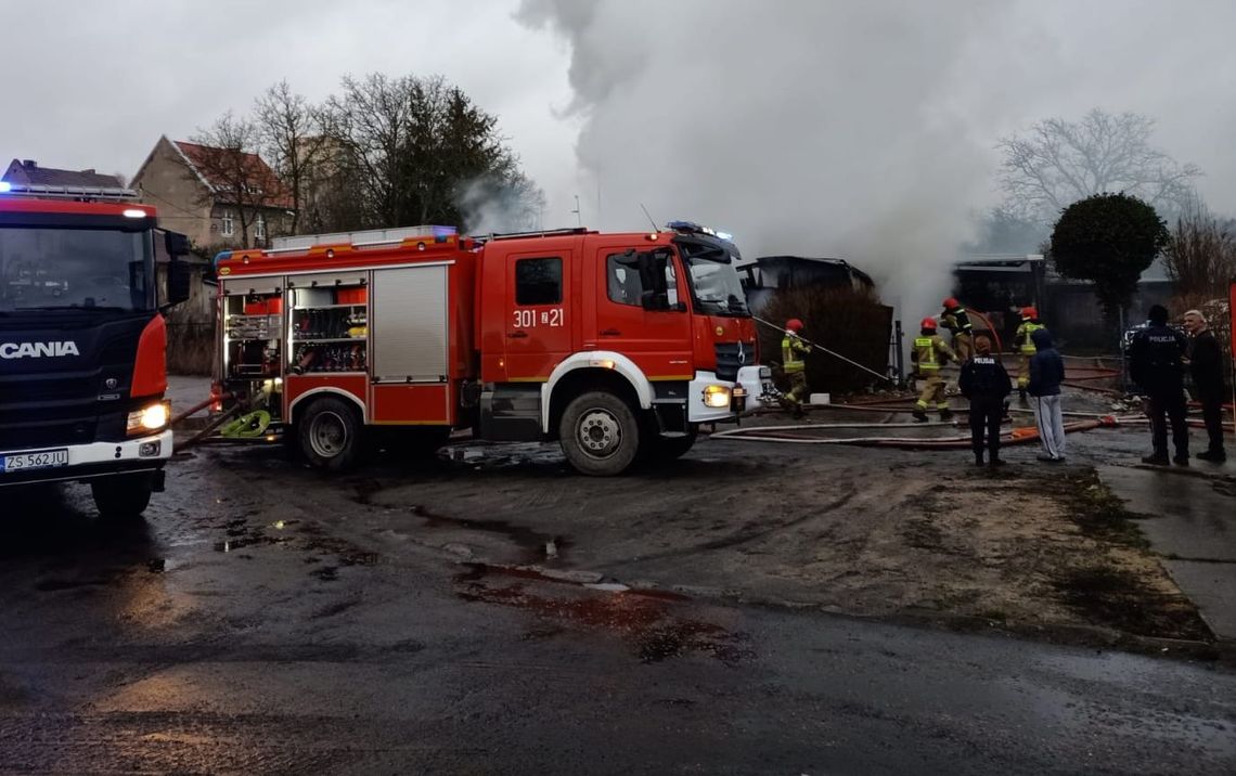 Tragiczny pożar w Szczecinie. Dwie osoby nie żyją