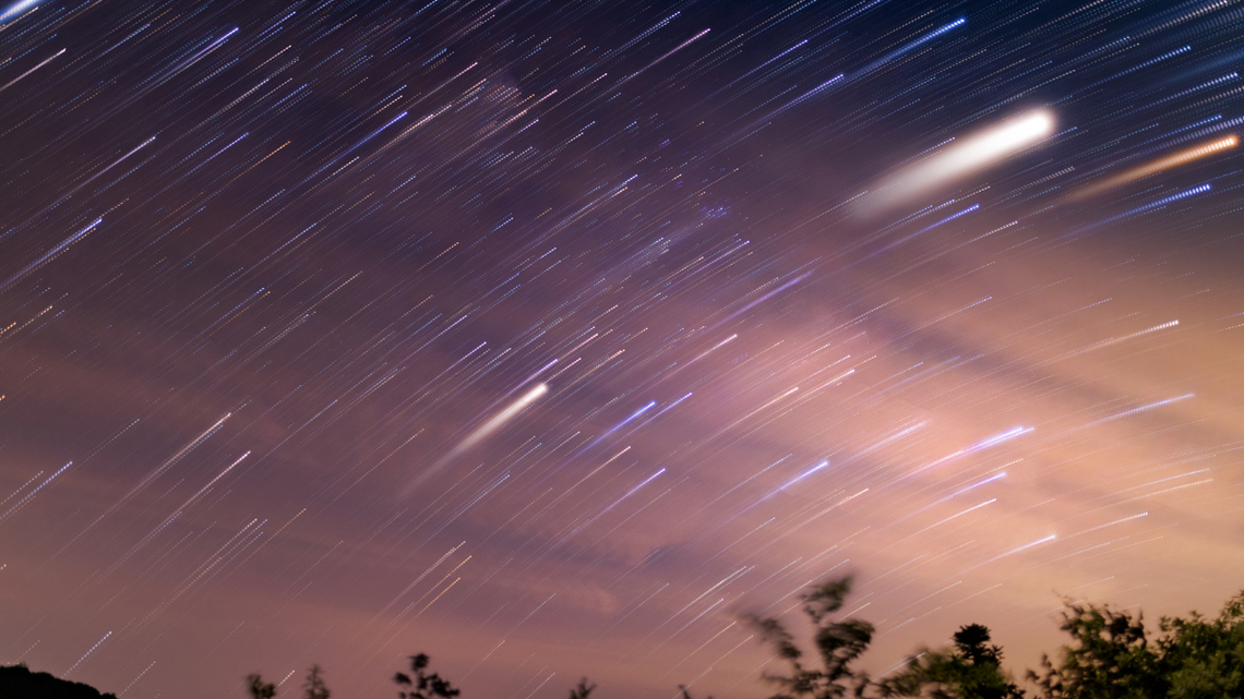 Piękne są spadające z nieba gwiazdy... Oczekiwanie na deszcz meteorów