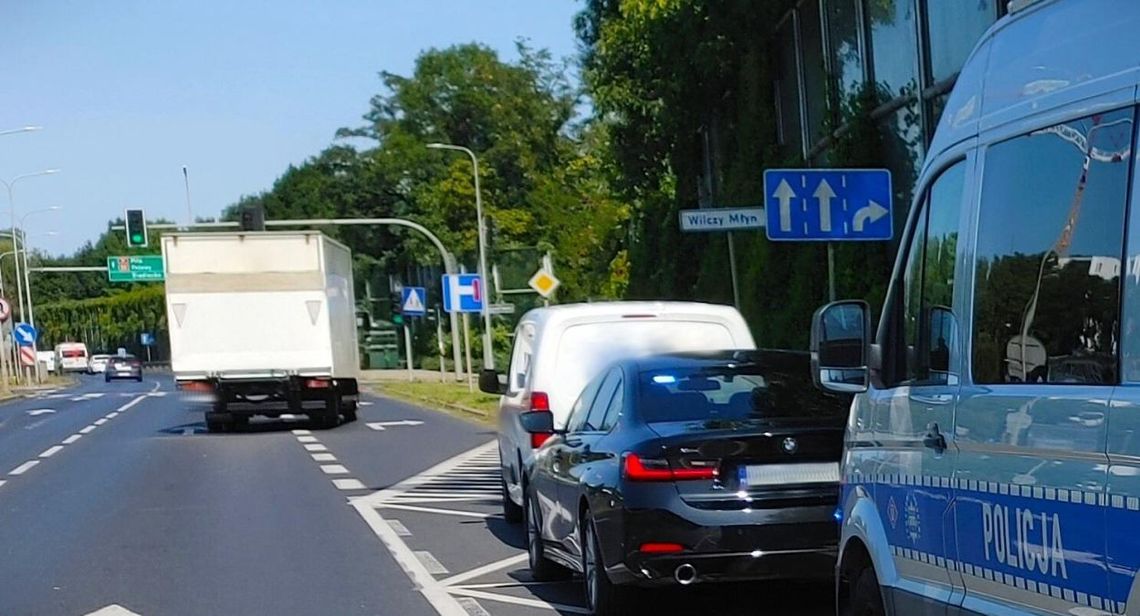 Jak wystawią więcej mandatów dla kierowców, to dostaną wyższe nagrody. Błąd!