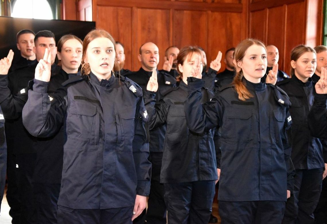 Wybrali swoją drogę zawodową. Poszli do policji