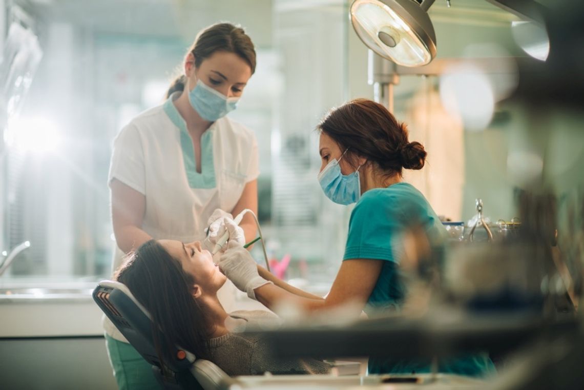 Kuriozum u dentysty. Efekt podatku od plastiku